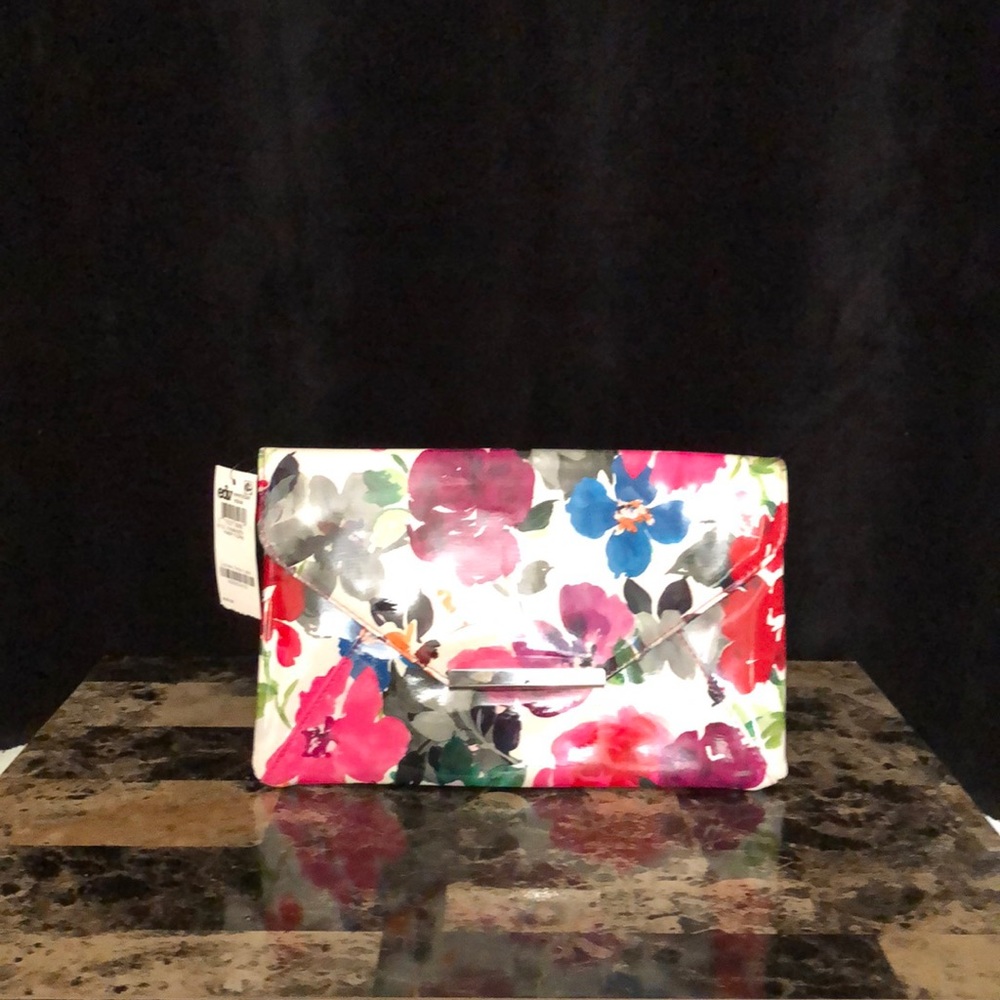 Small clutch